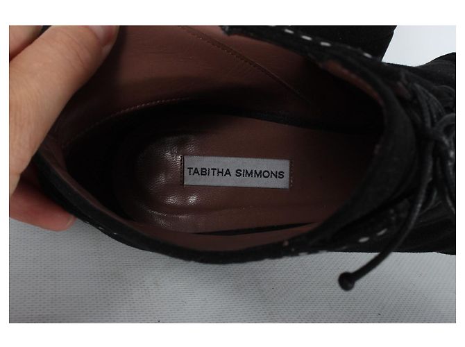 Tabitha Simmons Stivaletti in suede nero con borchie - vista 14