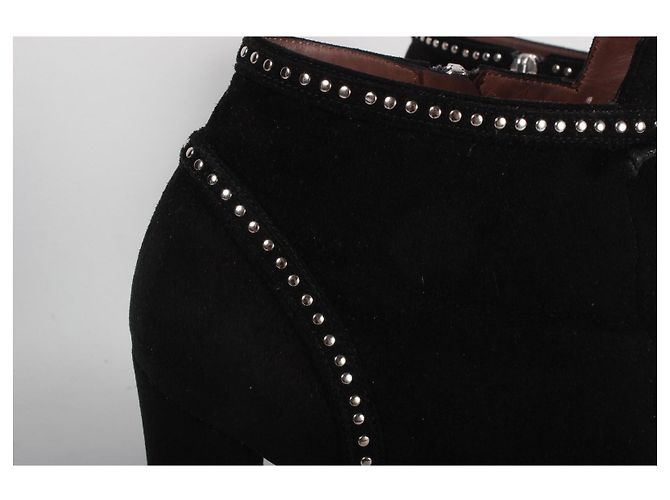 Tabitha Simmons Stivaletti in suede nero con borchie - vista 9