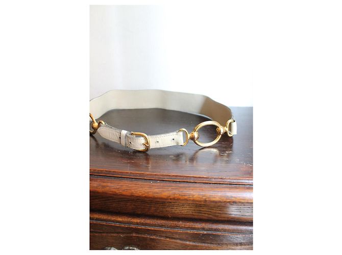 Hermès Hochtaillierter Ledergürtel Beige mit Gold-Ringdetails - Ansicht 4