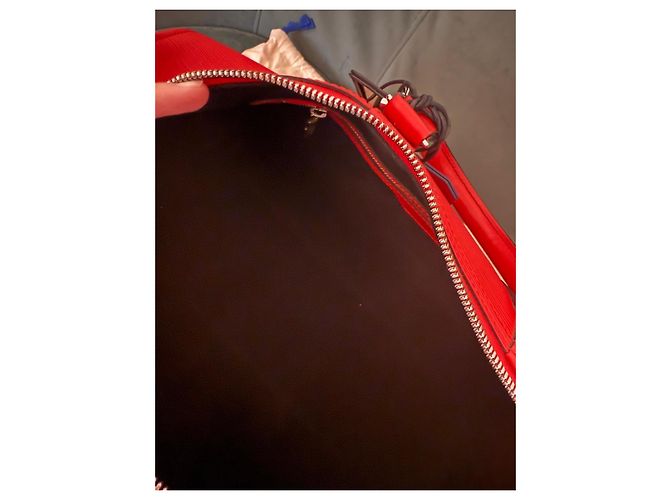 Louis Vuitton x Supreme Keepall Bandoulière 45 Borsa da Viaggio Pelle Epi Rossa Rosso - vista 16