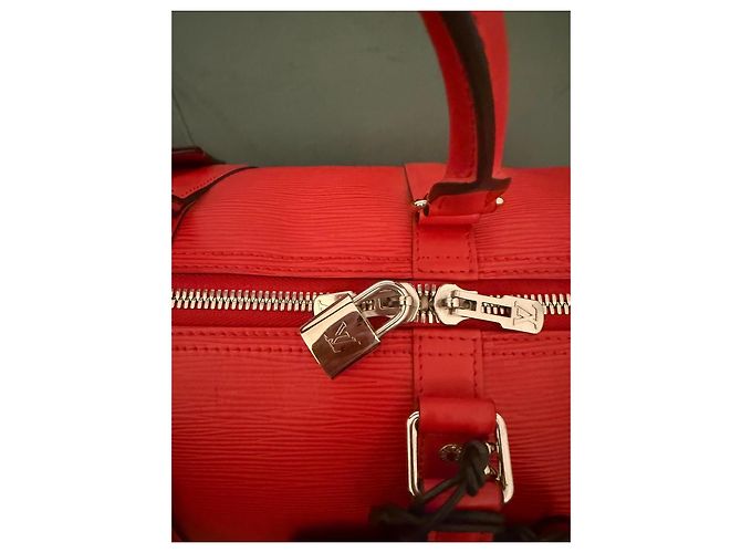 Louis Vuitton x Supreme Keepall Bandoulière 45 Borsa da Viaggio Pelle Epi Rossa Rosso - vista 8
