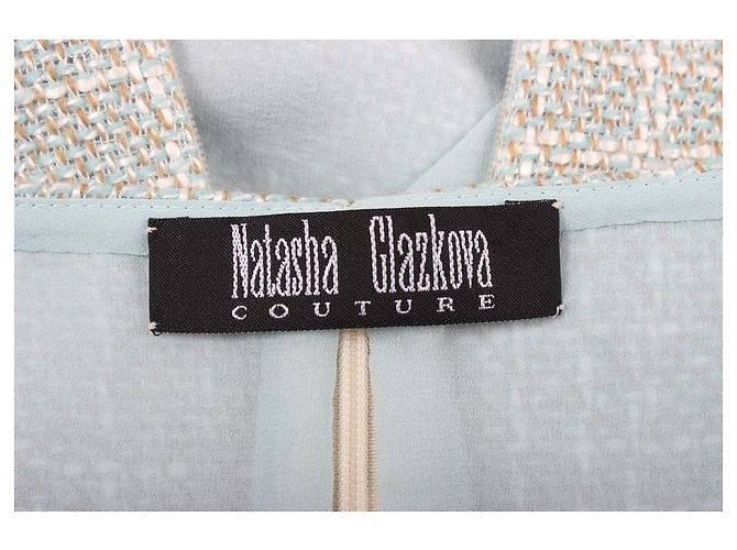 Autre Marque Natasha Glazkova Couture Hellblauer Tweed-Rockanzug Schwarz Weiß Rot - Ansicht 9