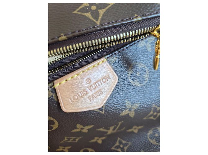 Louis Vuitton Multi Pochette Accessoires Lona Monogram Castaño Monograma - vista 4