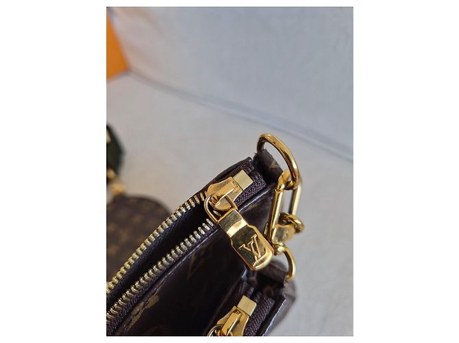 Louis Vuitton Multi Pochette Accessoires Lona Monogram Castaño Monograma - vista 8