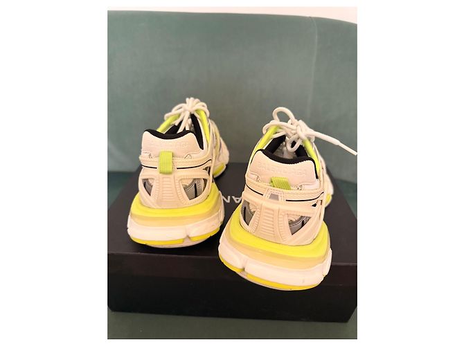 Sneakers Balenciaga Track Bianco Giallo - vista 11