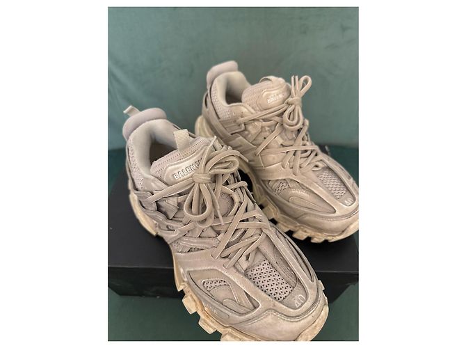 Balenciaga Track Sneakers Beige - vista 7
