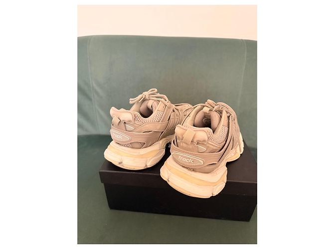 Balenciaga Track Sneaker Beige - Ansicht 8