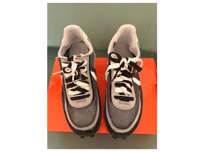 Nike x Sacai LDWaffle Sneakers Grey Black White - view 13