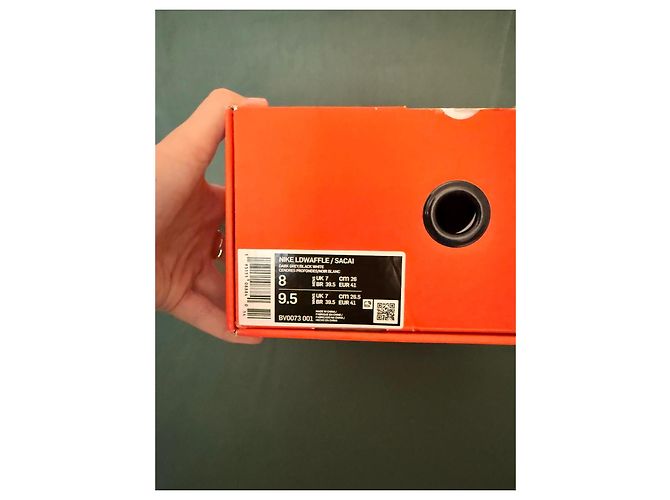 Nike x Sacai LDWaffle Sneakers Grey Black White - view 17