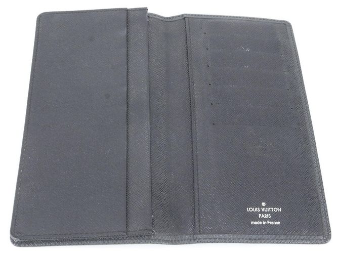 Louis Vuitton Taiga Bi-fold Long Wallet in Ardoise Leather Grey - view 6
