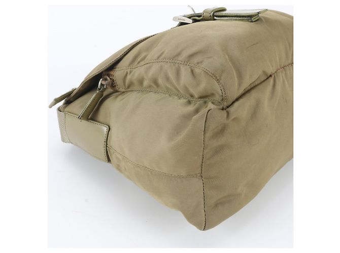 Sac à épaule Prada en nylon Tessuto avec logo triangle Vert Kaki - vue 6