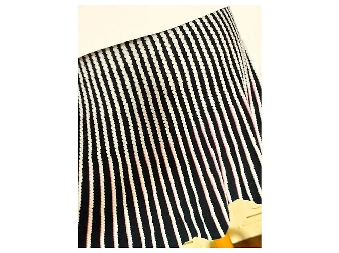 Agnès b. Saia de Malha Corolle Degradê Preto Branco Vermelho - vista 15