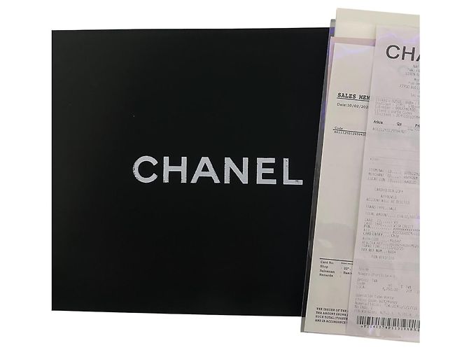 Timeless Chanel Classic Flap Bag Pelle Caviar Nera Nero - vista 12