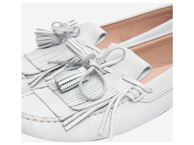 Tod's Mocassini Gommino con nappe bianche - taglia EU 38.5 (UK 5.5) Bianco - vista 4
