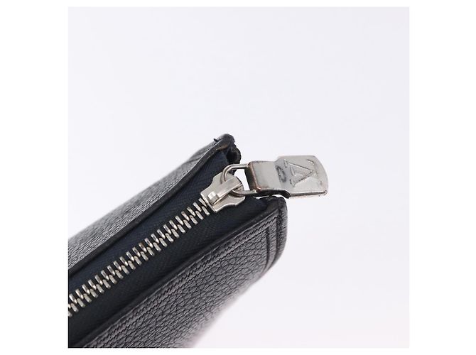 LOUIS VUITTON Pochette Jules GM Bag Taurillon Leather Navy M68235 - vista 9