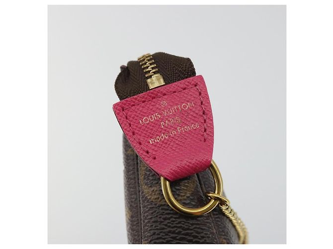 LOUIS VUITTON Monogram Vivienne Mini Pochette Accessoires M68490 LV - vista 19