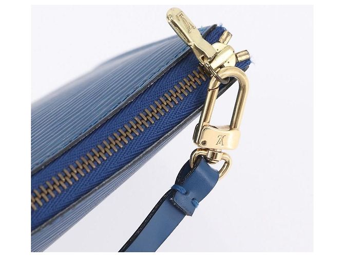 LOUIS VUITTON Epi Pochette Accessoires Pouch Blue M52985 LV - vista 10