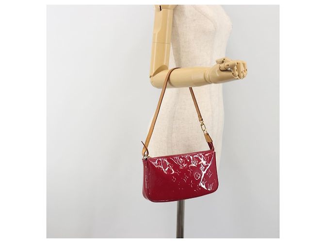LOUIS VUITTON Vernis Pochette Accessoires Rose Andian M91574 - vista 21