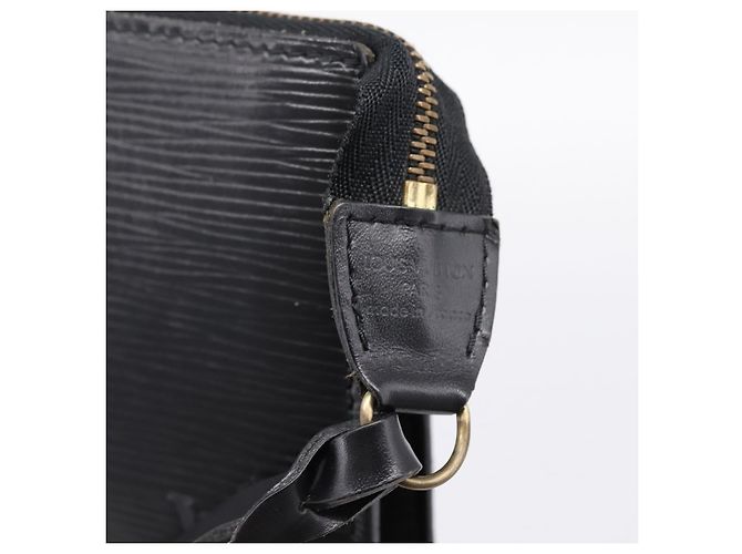 LOUIS VUITTON Epi Pochette Accessoires Pouch Black M52982 LV - vista 17