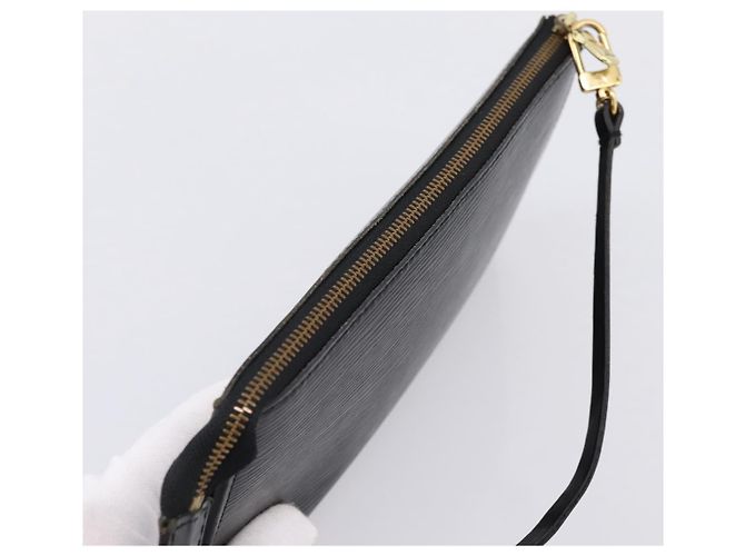 LOUIS VUITTON Epi Pochette Accessoires Pouch Black M52982 LV - vista 6