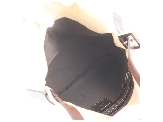 Borsa a tracolla Fendi Zucca Mamma Bucket Baguette Marrone Crudo - vista 7