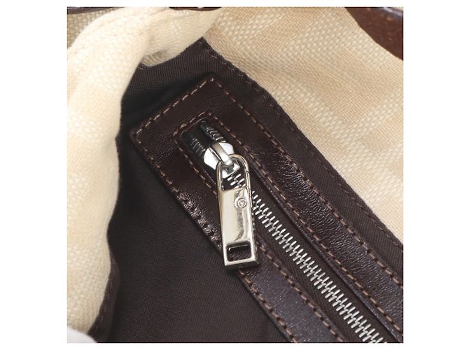 Borsa a tracolla Fendi Zucca Mamma Bucket Baguette Marrone Crudo - vista 8