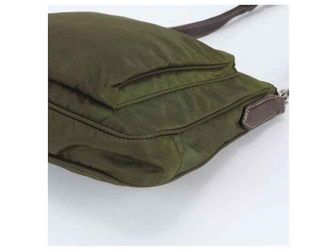 Bolsa de Ombro Prada em Nylon Tessuto e Couro Verde Caqui - vista 4