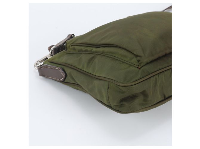 Bolsa de Ombro Prada em Nylon Tessuto e Couro Verde Caqui - vista 6