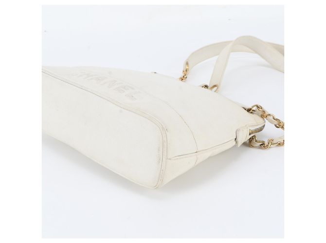 Borsa a tracolla Chanel in pelle Caviar Bianco - vista 4