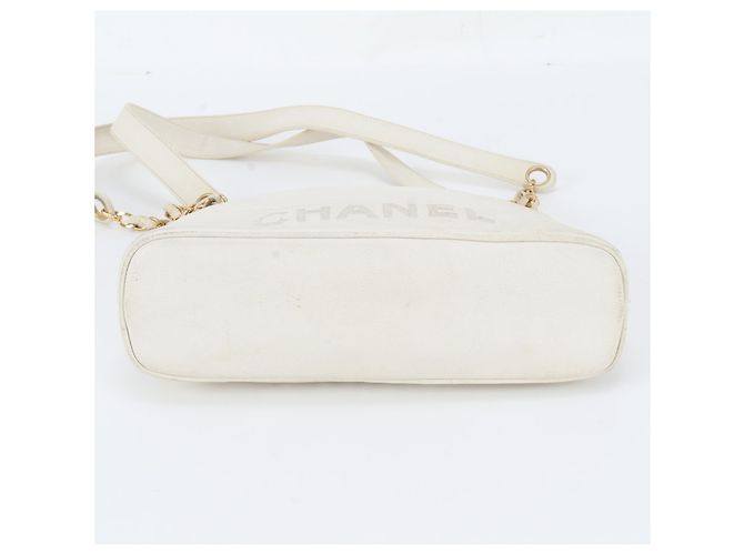 Borsa a tracolla Chanel in pelle Caviar Bianco - vista 6