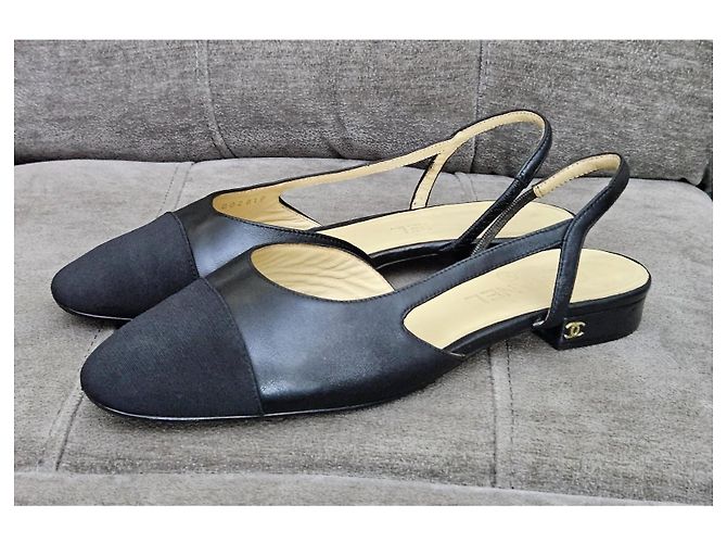 Chanel Slingback basse in pelle e tessuto nero - vista 3