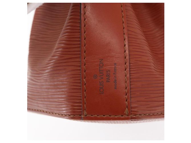 Louis Vuitton Vintage Sac d'Epaule Epi Leather PM Marrone - vista 6