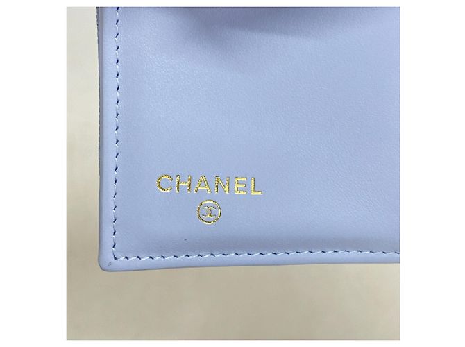 Chanel Light Blue Tri-fold Geldbörse Hellblau - Ansicht 4