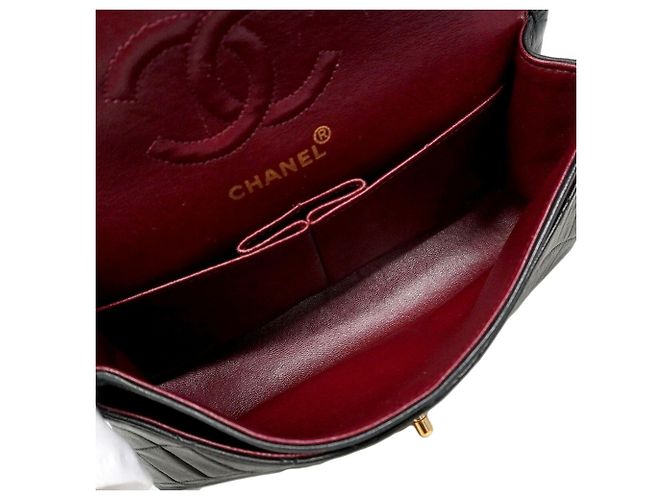 Borsa a tracolla Chanel Matelassé in pelle d'agnello nera Nero - vista 4