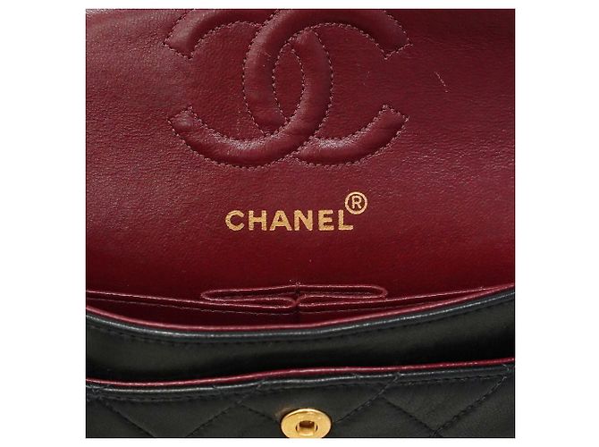 Borsa a tracolla Chanel Matelassé in pelle d'agnello nera Nero - vista 5