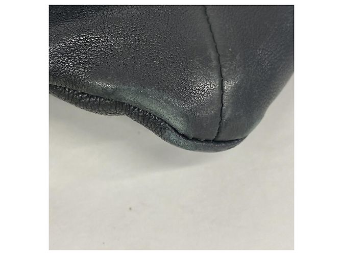 Bolsa de ombro Chanel em couro preto - vista 6
