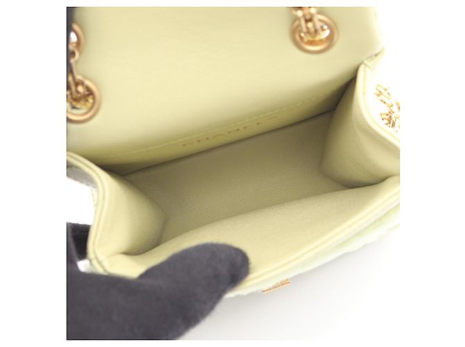 Borsa a tracolla Chanel 2.55 Matelassé Mademoiselle con catena Verde - vista 3