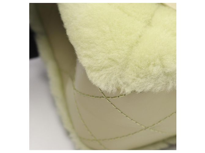 Borsa a tracolla Chanel 2.55 Matelassé Mademoiselle con catena Verde - vista 7