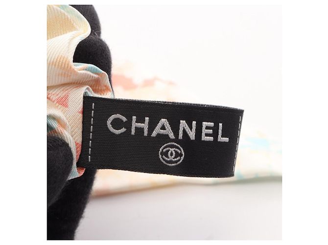 Scrunchie Chanel Coco Mark Floral Ribbon Branco Multicor - vista 3