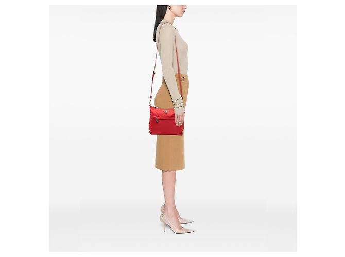 Borsa a tracolla Prada in Tessuto rossa con zip Rosso - vista 6