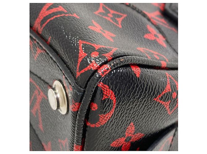 Bolso Louis Vuitton M50217 Dora Soft BB Roja Monograma - vista 18