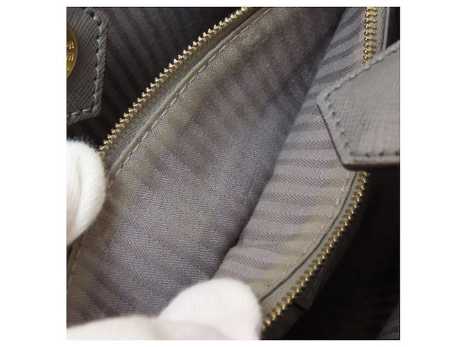 Fendi 2Jours 2-Way Handtasche aus grauem Leder - Ansicht 12