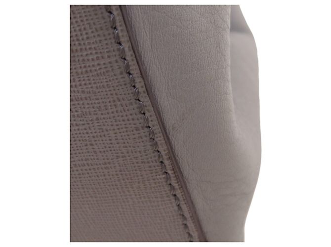 Fendi 2Jours 2-Way Handtasche aus grauem Leder - Ansicht 16