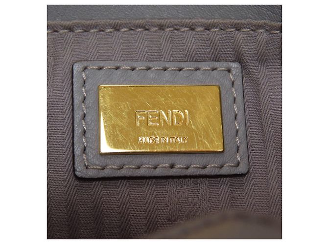 Fendi 2Jours 2-Way Handtasche aus grauem Leder - Ansicht 6