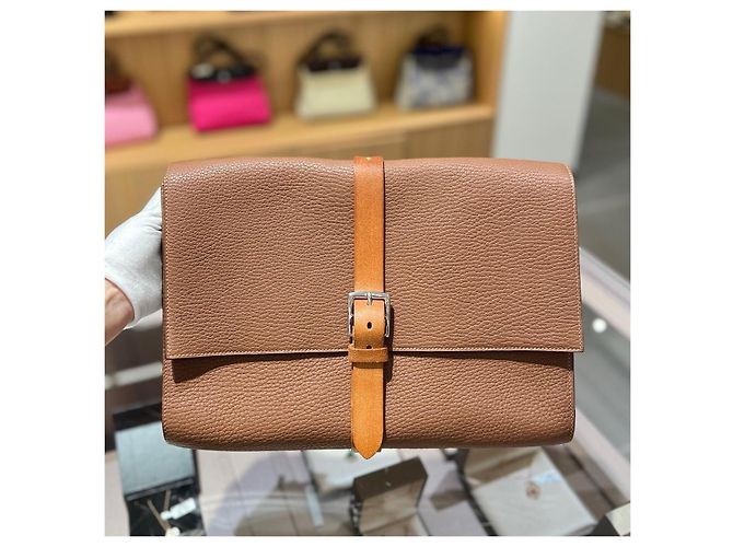 Hermès Bolsa de Ombro em Couro Marrom - vista 3