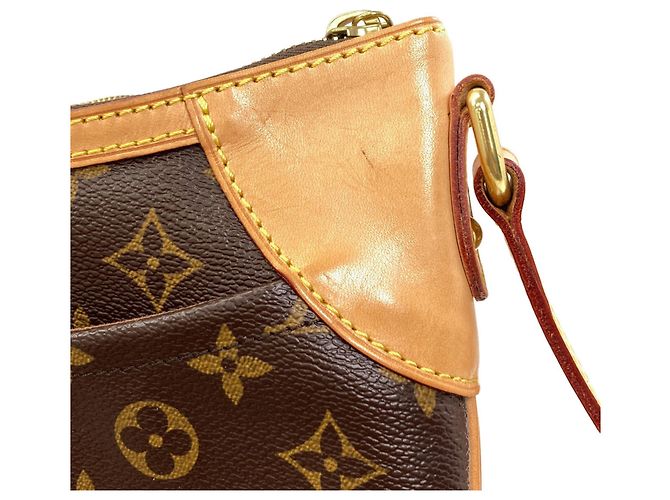 Louis Vuitton Odeon MM Shoulder Bag Monogram - view 10
