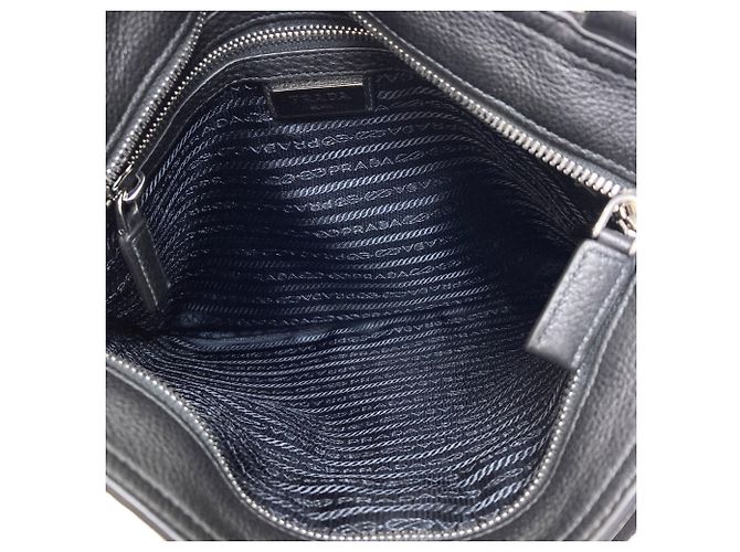 Sac à épaule Prada avec logo métallique Noir - vue 5