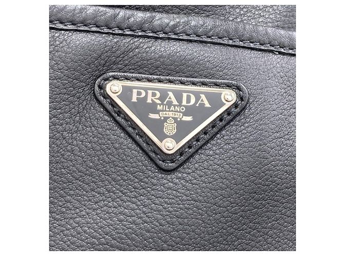 Sac à épaule Prada avec logo métallique Noir - vue 7