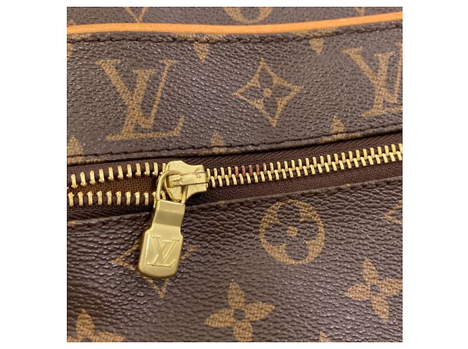 Louis Vuitton M40524 Pochette Valmy Shoulder Bag Monogramma - vista 10