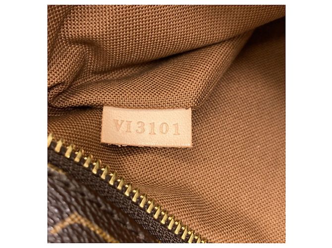 Louis Vuitton M40524 Pochette Valmy Shoulder Bag Monogramma - vista 7